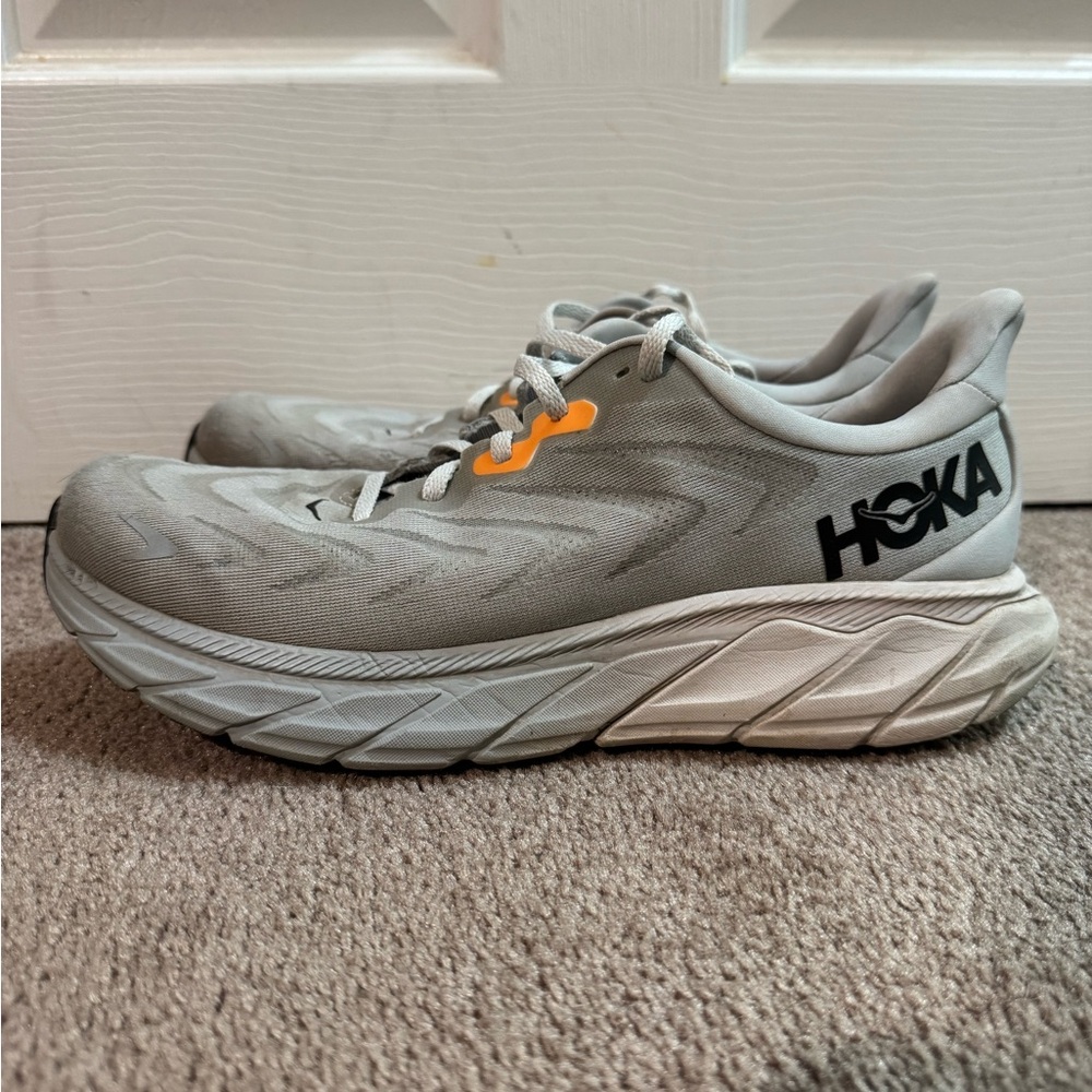 HOKA Arahi 6 Men's Gray Running Shoes